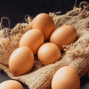 oeufs de poules frais maé